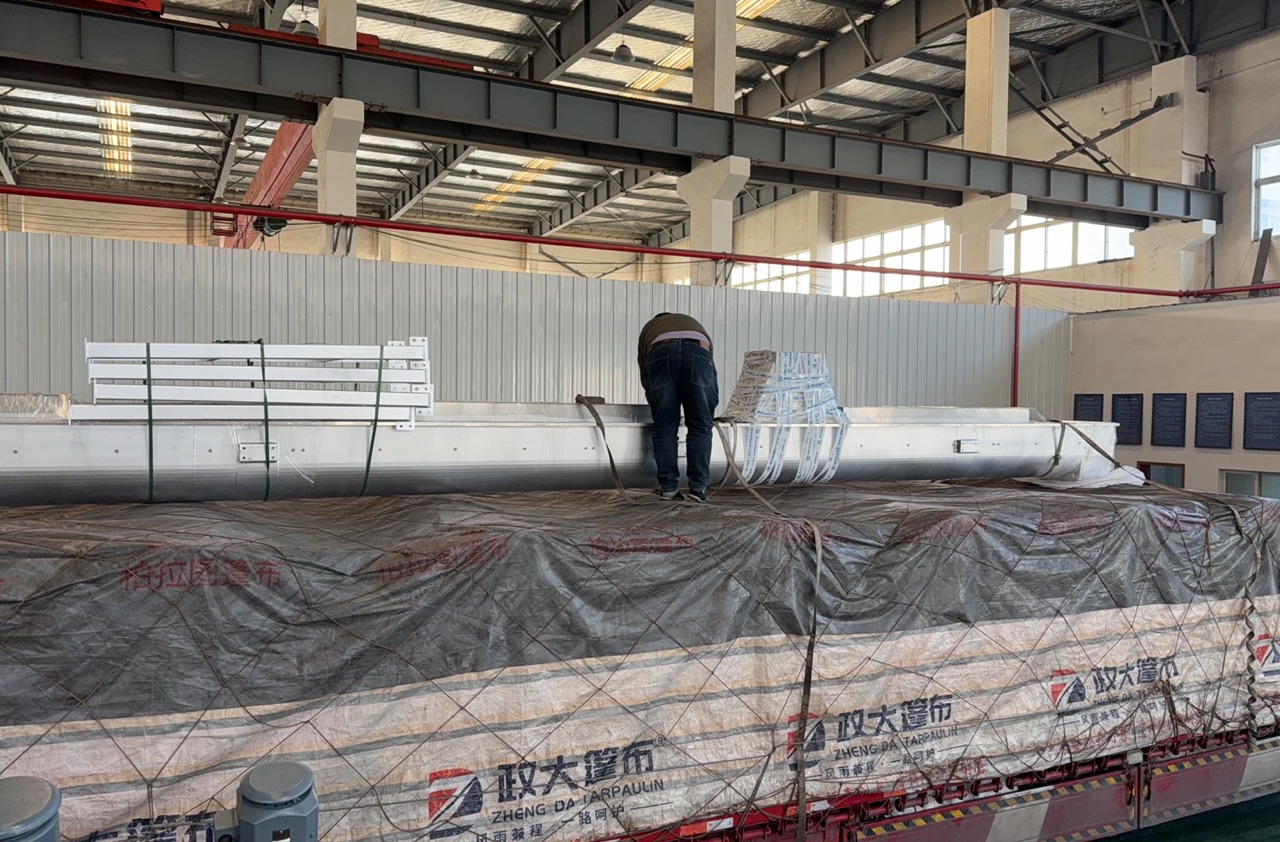 Konveyör sistemimiz Chengdu'ya gönderildi!